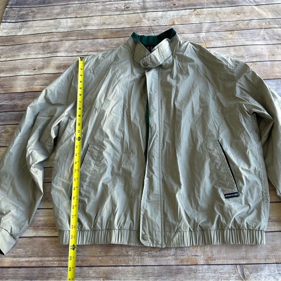 Members Only Men's Vintage Jacket XL Beige Windbreaker Tan with Green Trim Zip - Picture 13 of 15